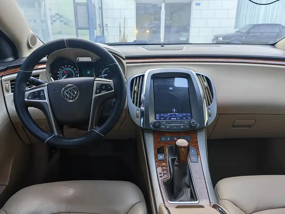 Buick Lacrosse