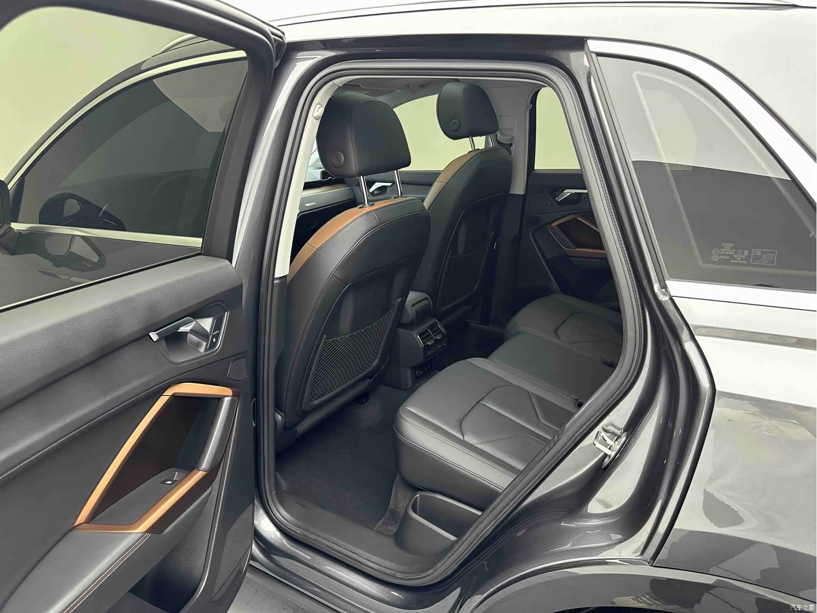 Audi Q3, 2022 12