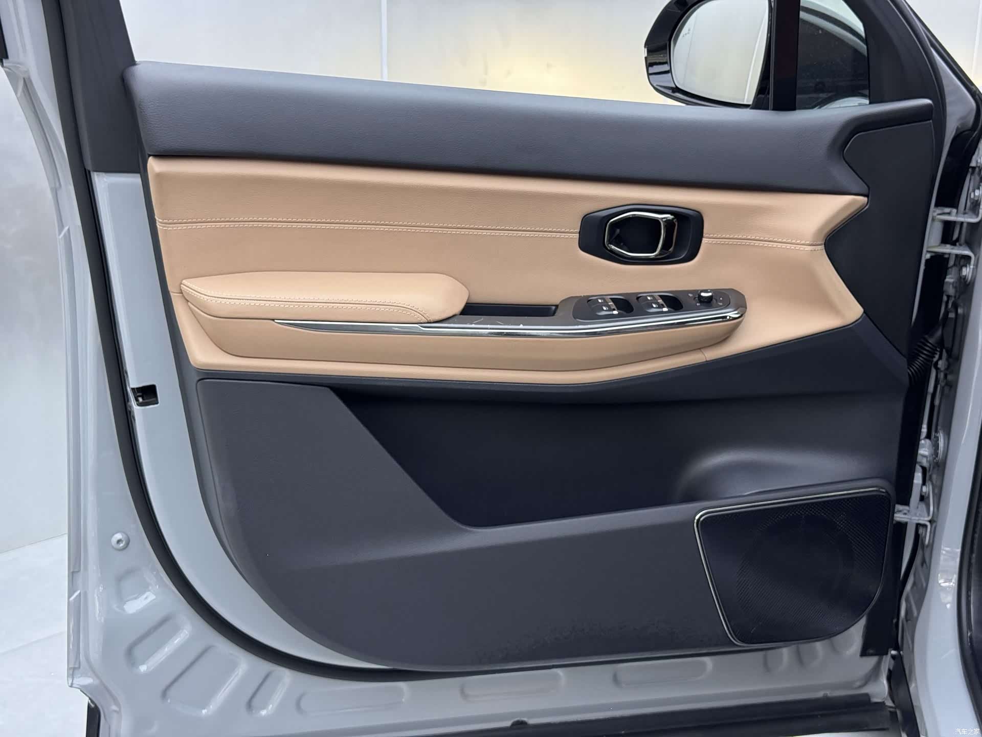 NIO ES8, 2022 9