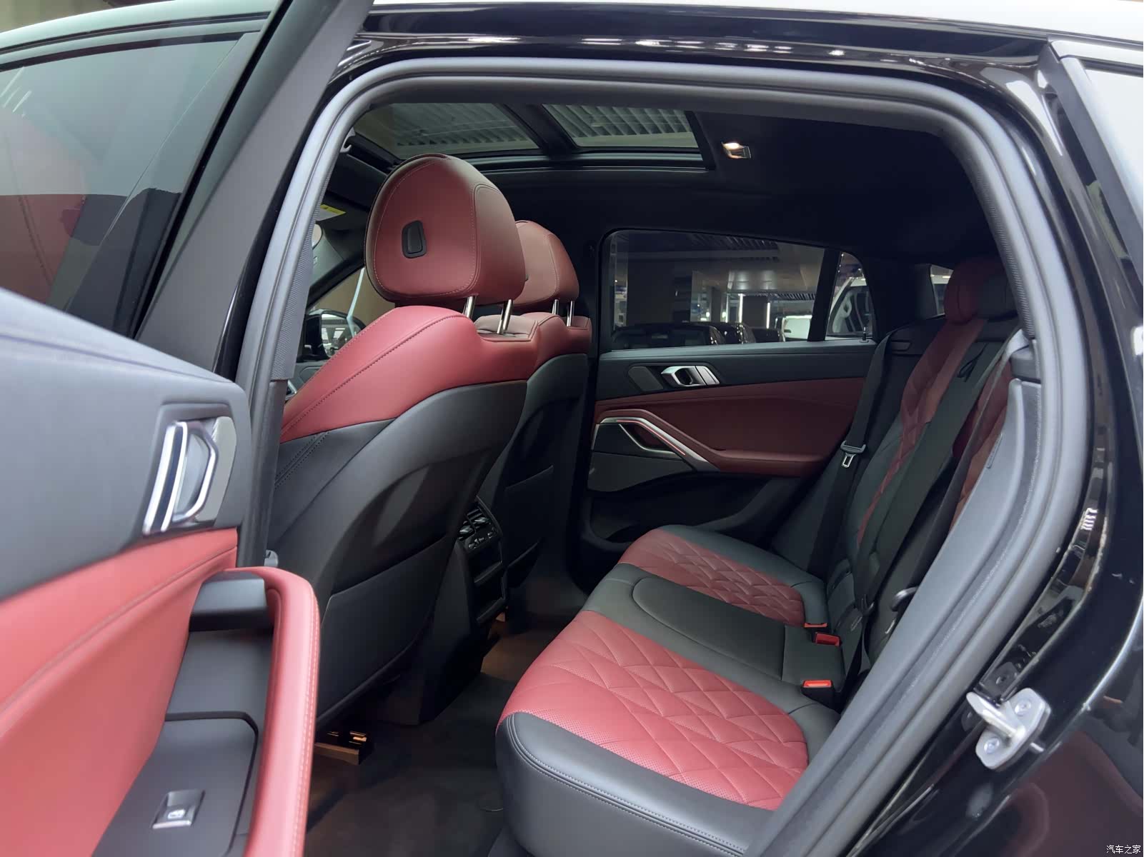BMW X6, 2023 10