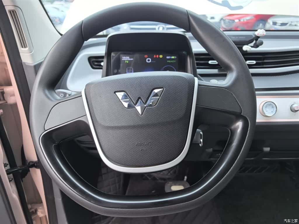 Wuling MINIEV, 2021 11