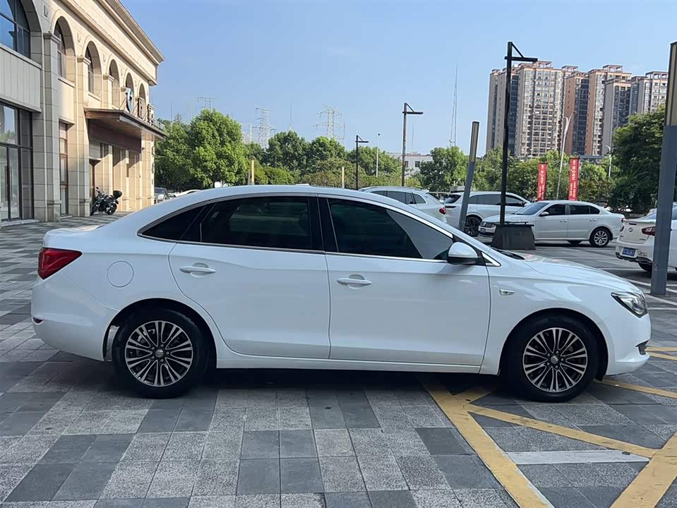 Buick Yinglang