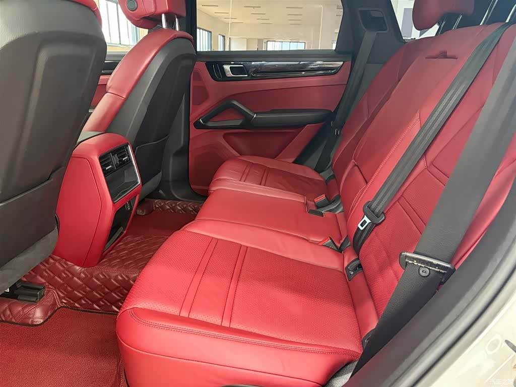 Porsche Cayenne, 2019 12