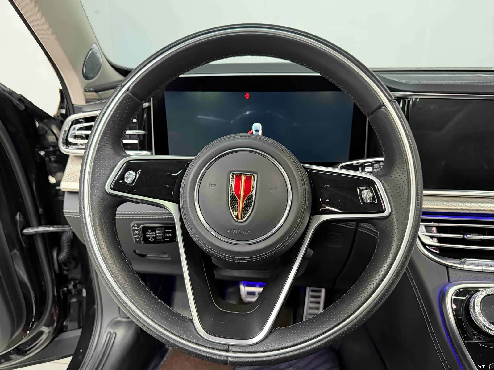 Hongqi H9, 2022 12