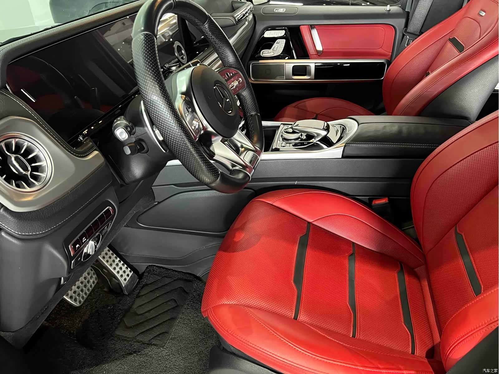 Mercedes-Benz G-Class, 2023 17