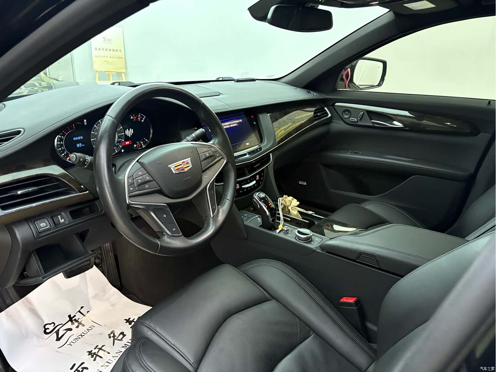 Cadillac CT6, 2023 7