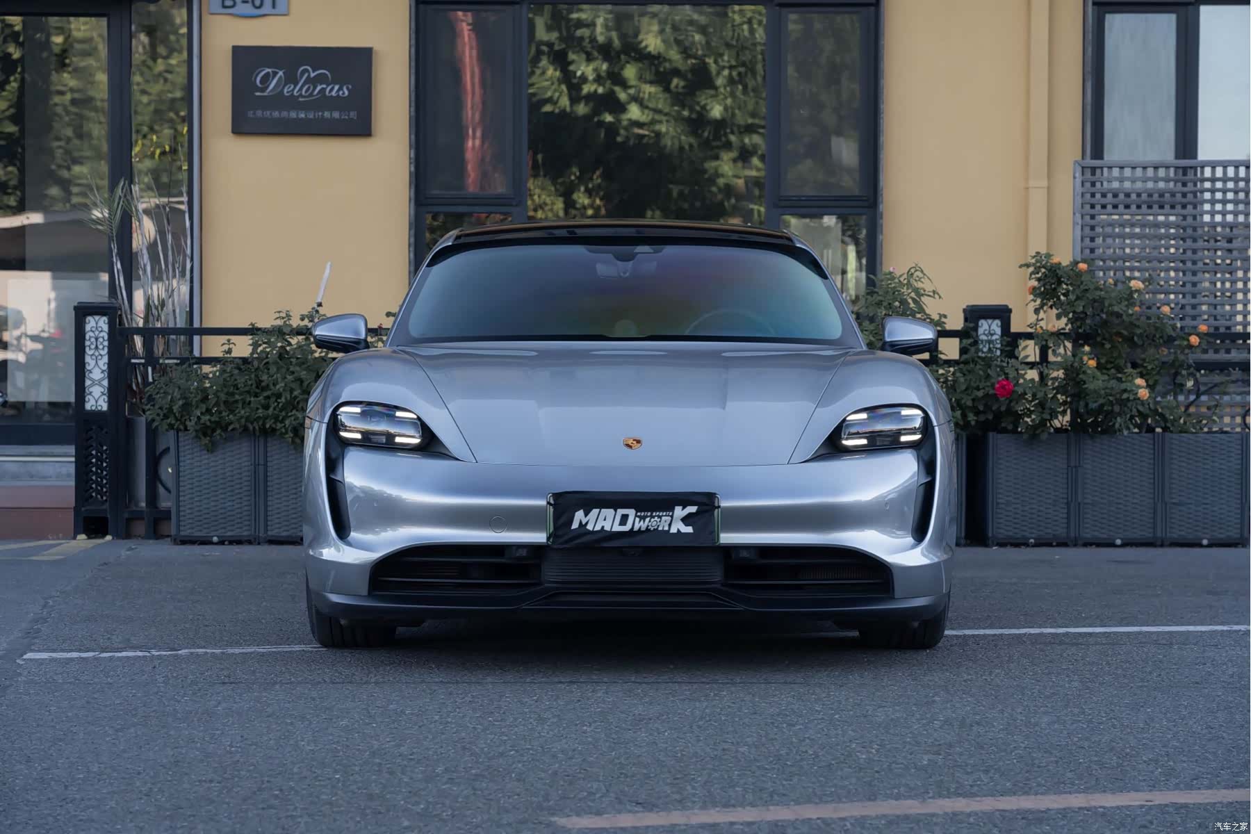 Porsche Taycan, 2024 2