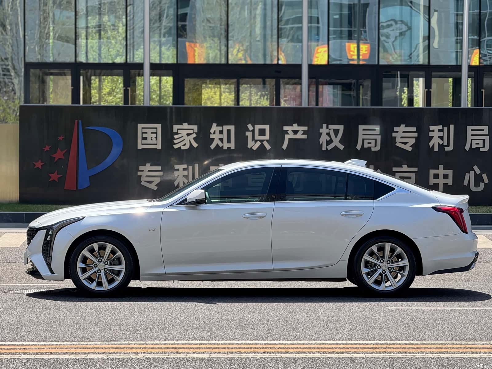 Cadillac CT5, 2025 3