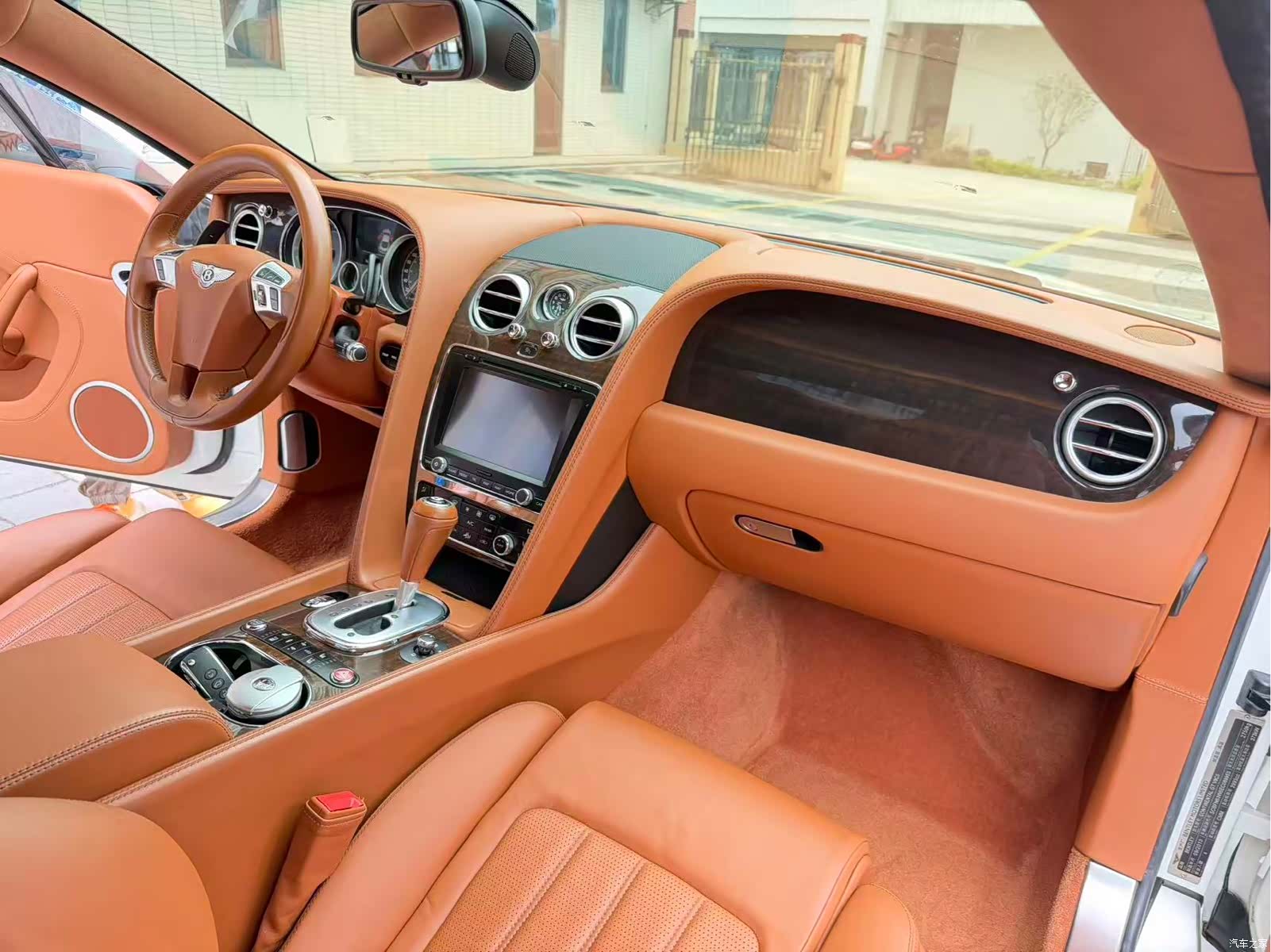 Bentley Continental GT, 2013 8