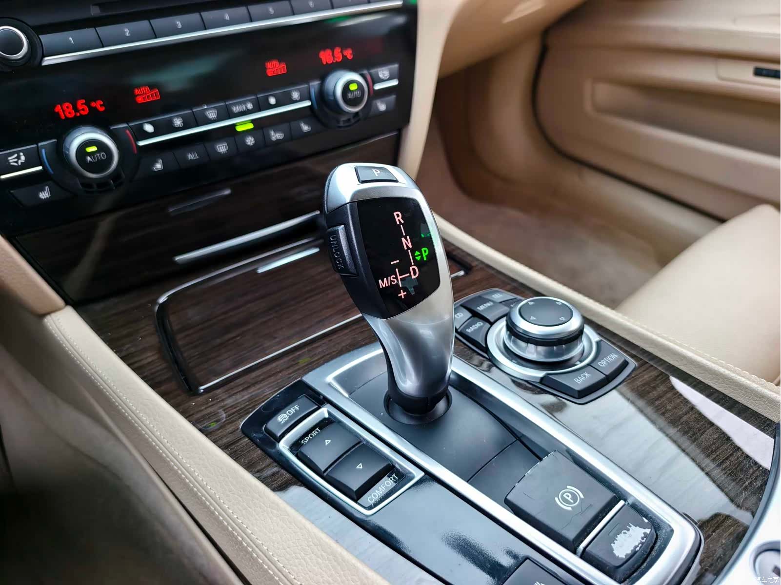 BMW 7 Series, 2011 все фото