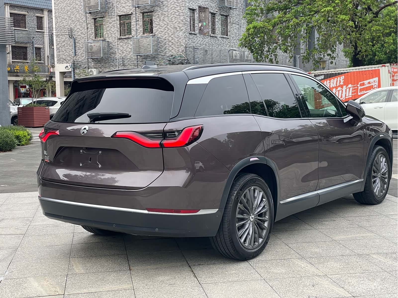 NIO ES8, 2021 12