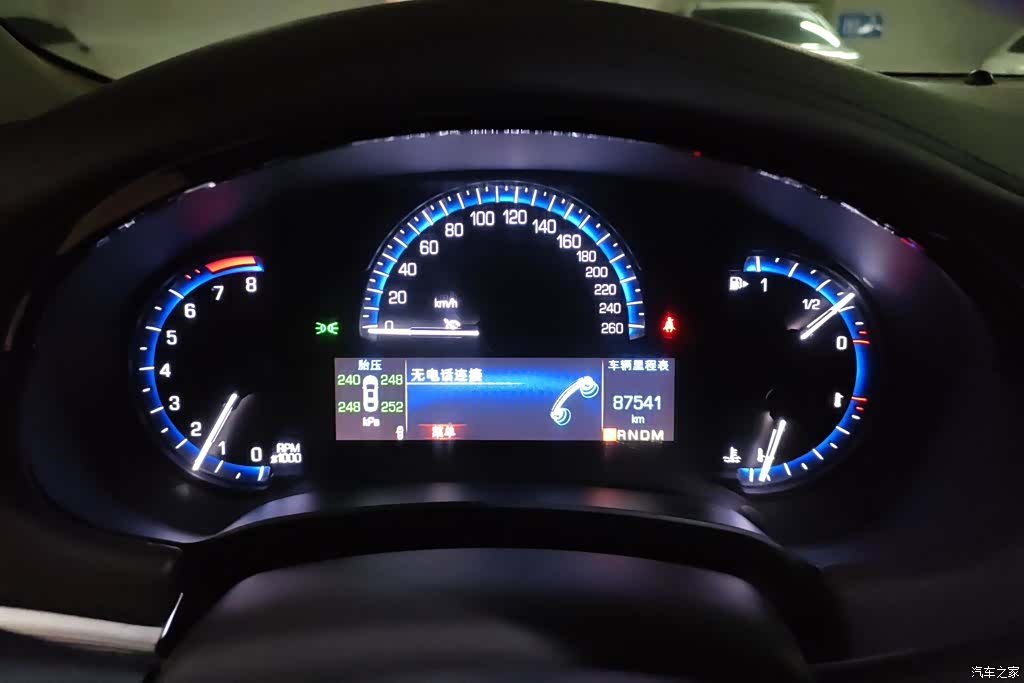 Cadillac XTS, 2016 14