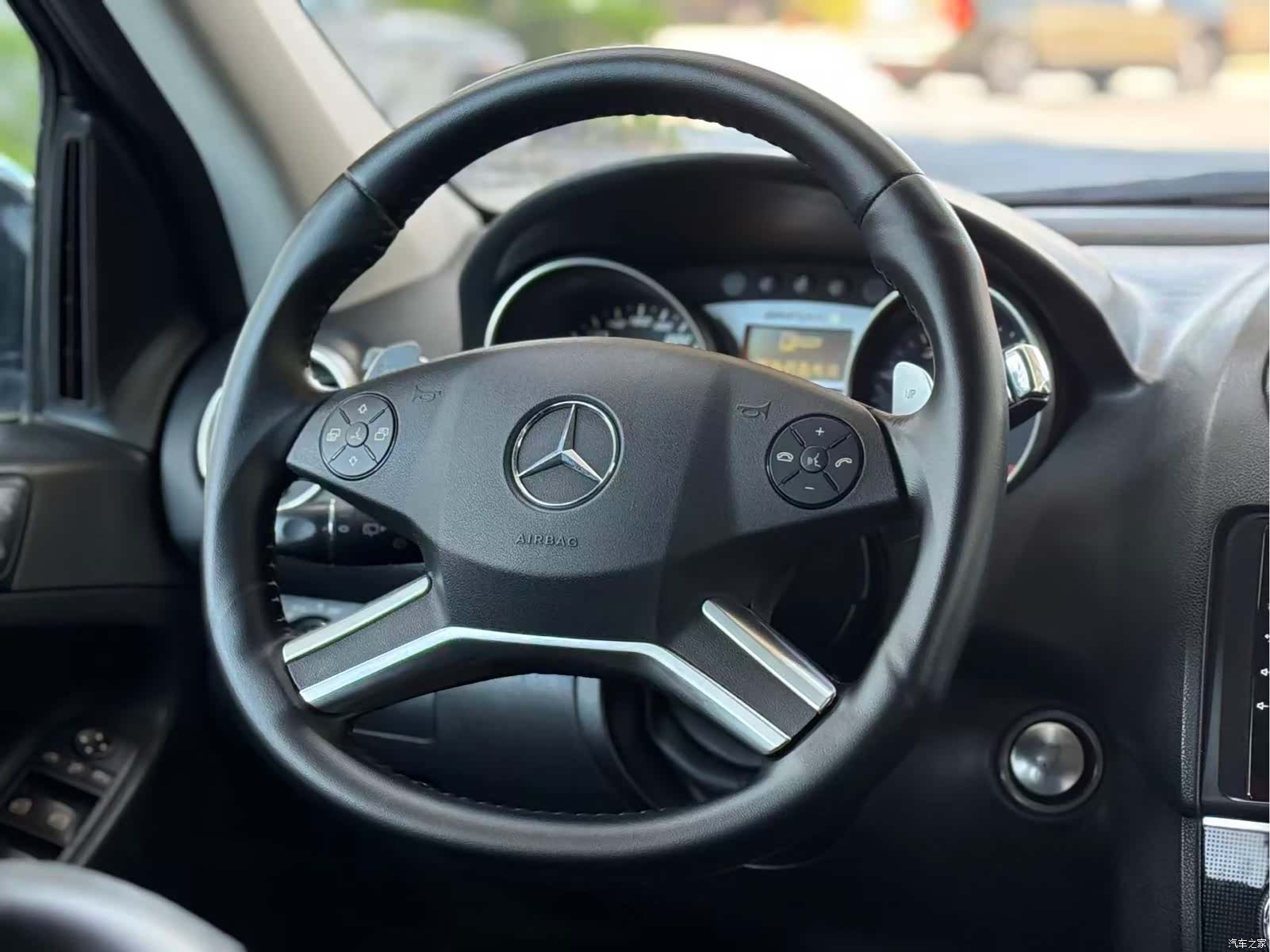 Mercedes-Benz M-Class AMG, 2012 12