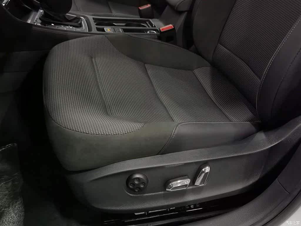Volkswagen Golf, 2020 20