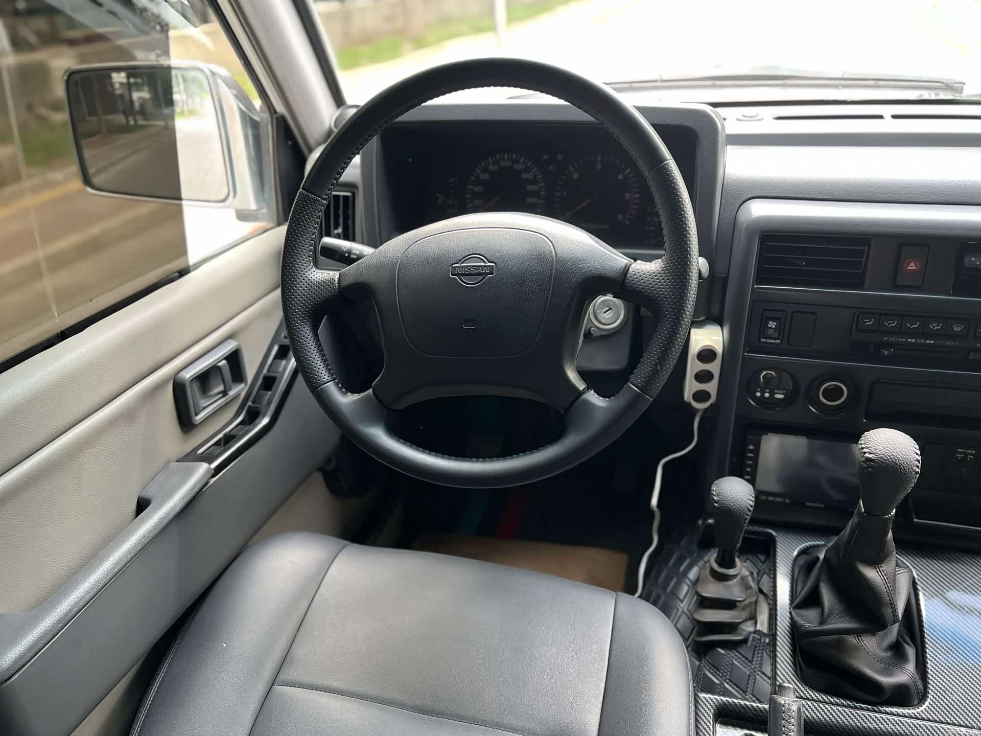 Nissan Patrol, 2002 19