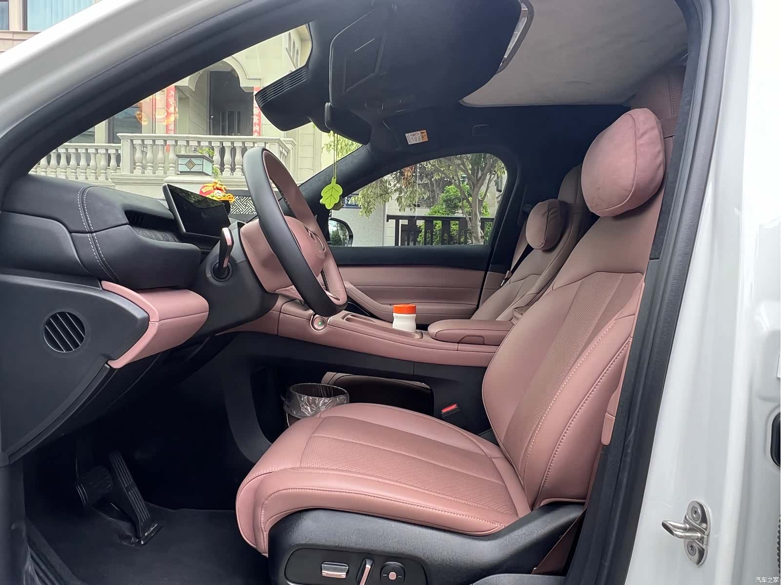 NIO EC6, 2025 4