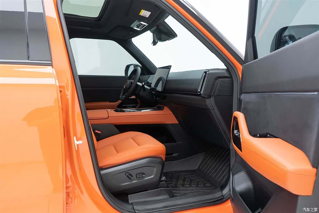 Ford Bronco, 2025 12