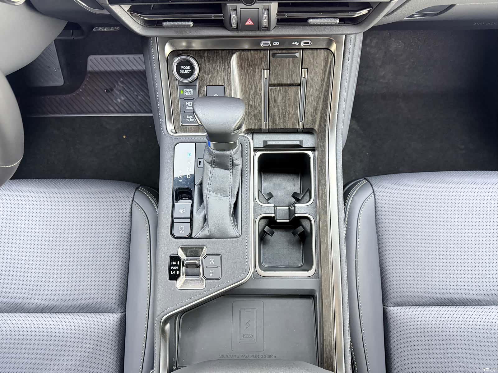 Lexus GX, 2025 8