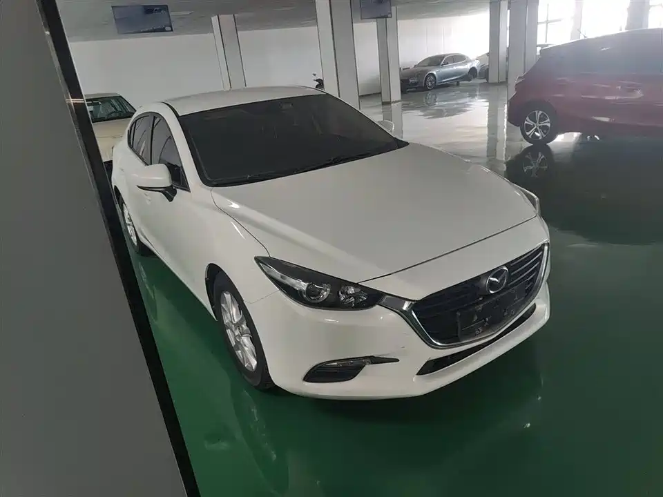 Mazda 3 Angkesaila