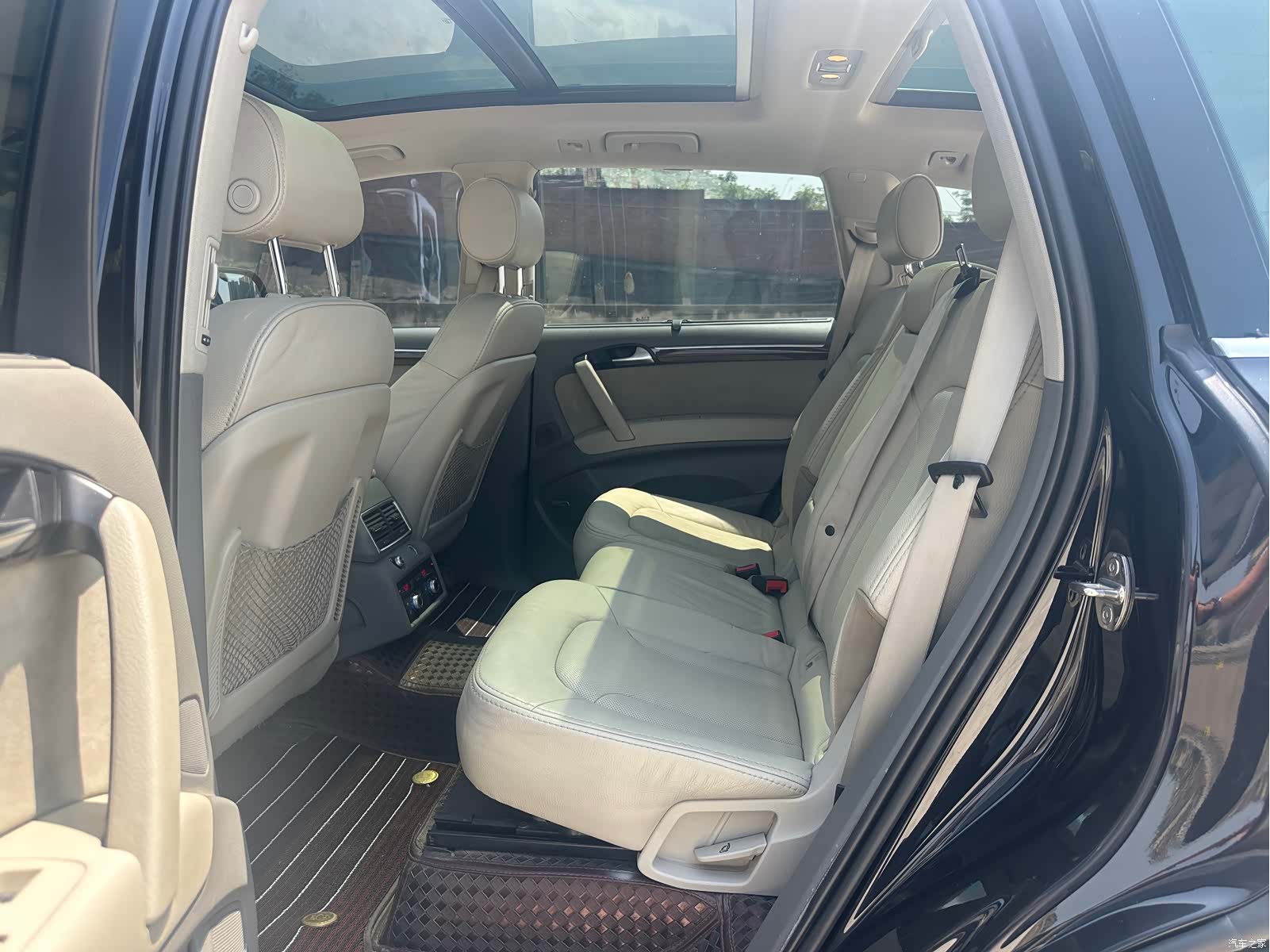 Audi Q7, 2012 14