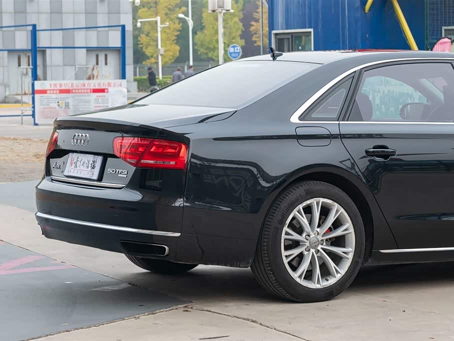 Audi A8