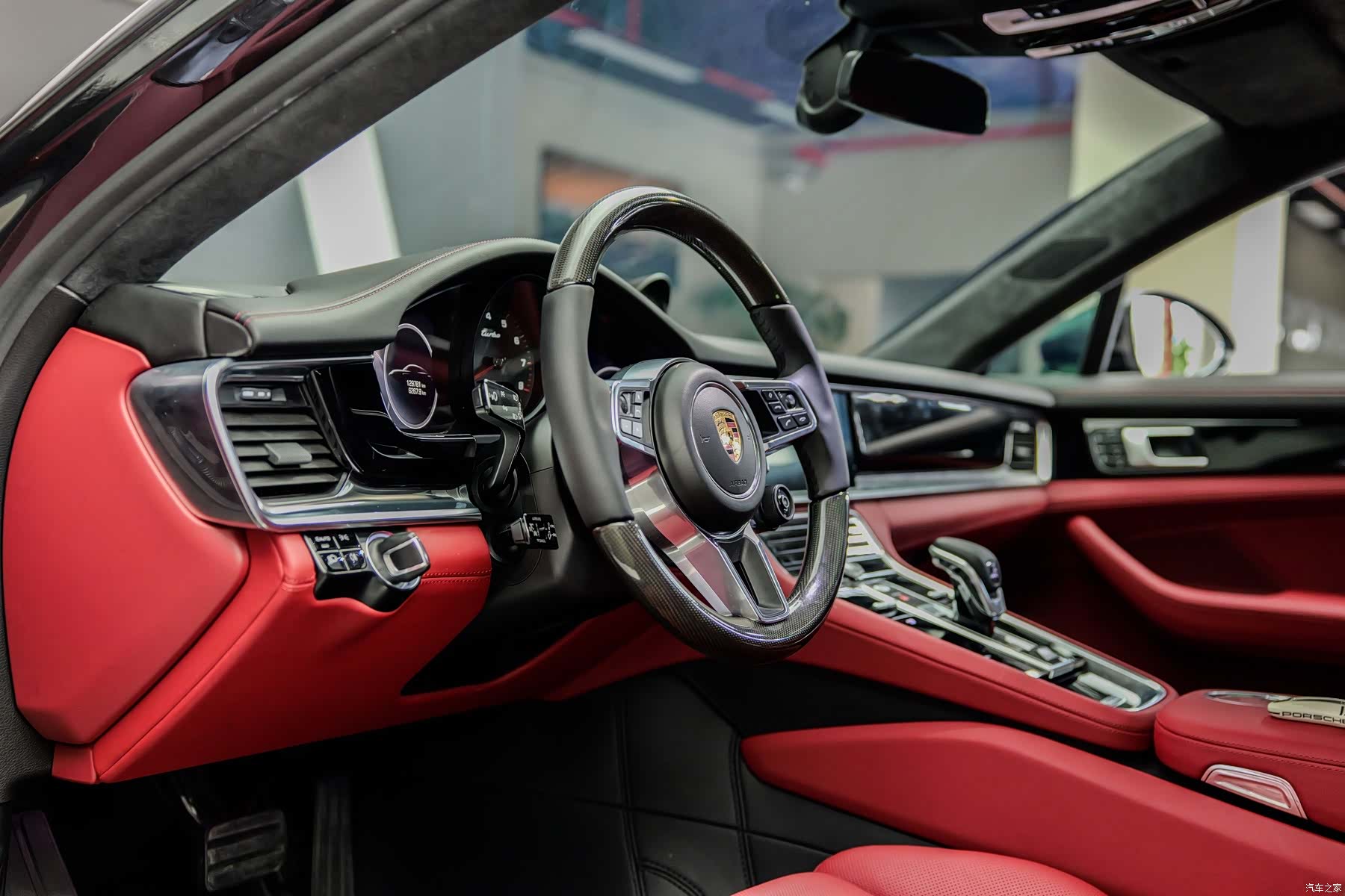 Porsche Panamera, 2018 13