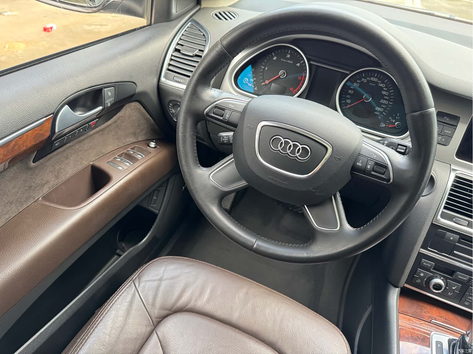 Audi Q7, 2012 8