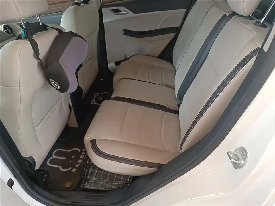BYD Yuan Pro BYD Yuan Pro
