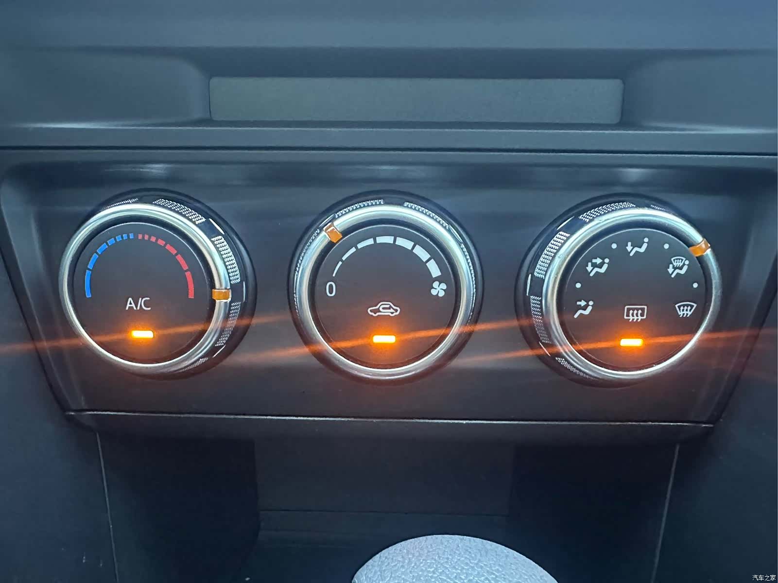 Mazda CX-4, 2023 17