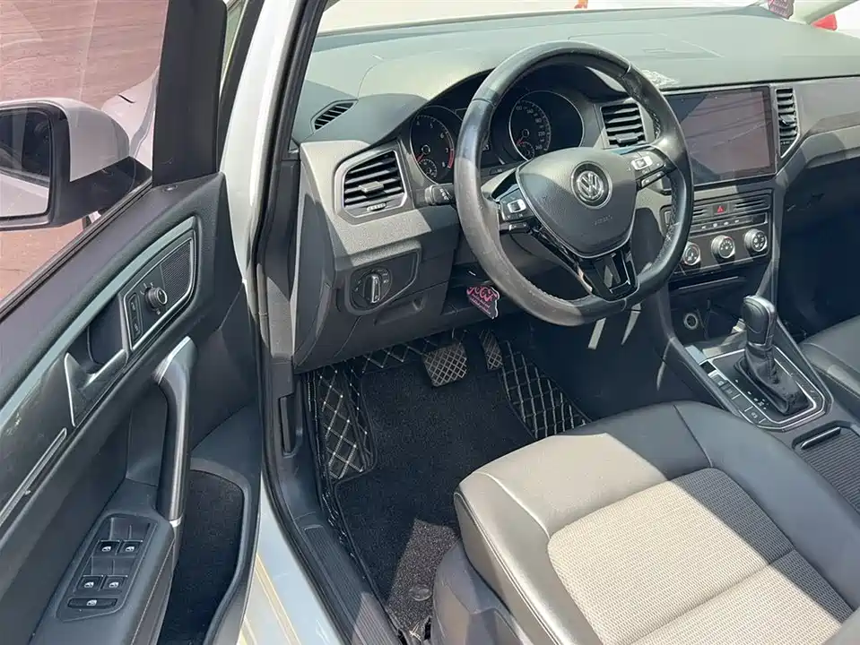 Volkswagen Golf*Jiayu