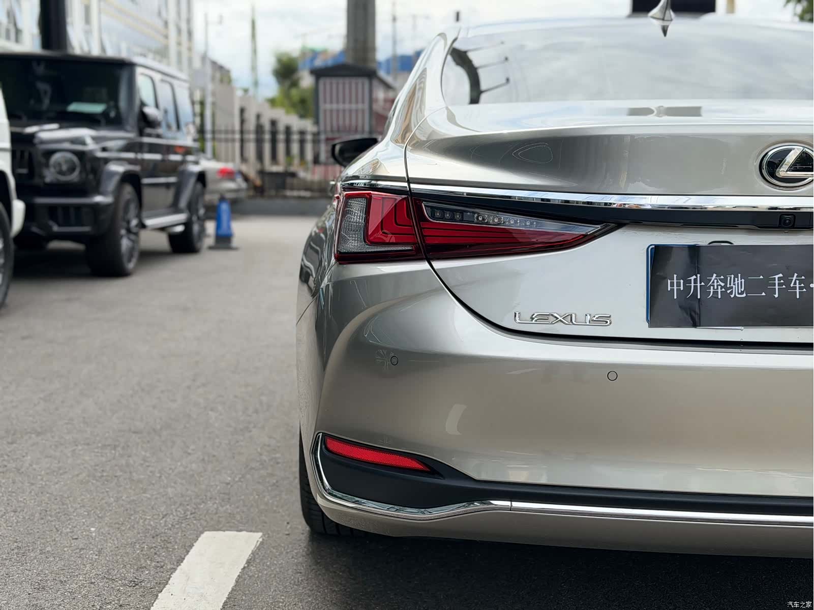 Lexus ES, 2023 10