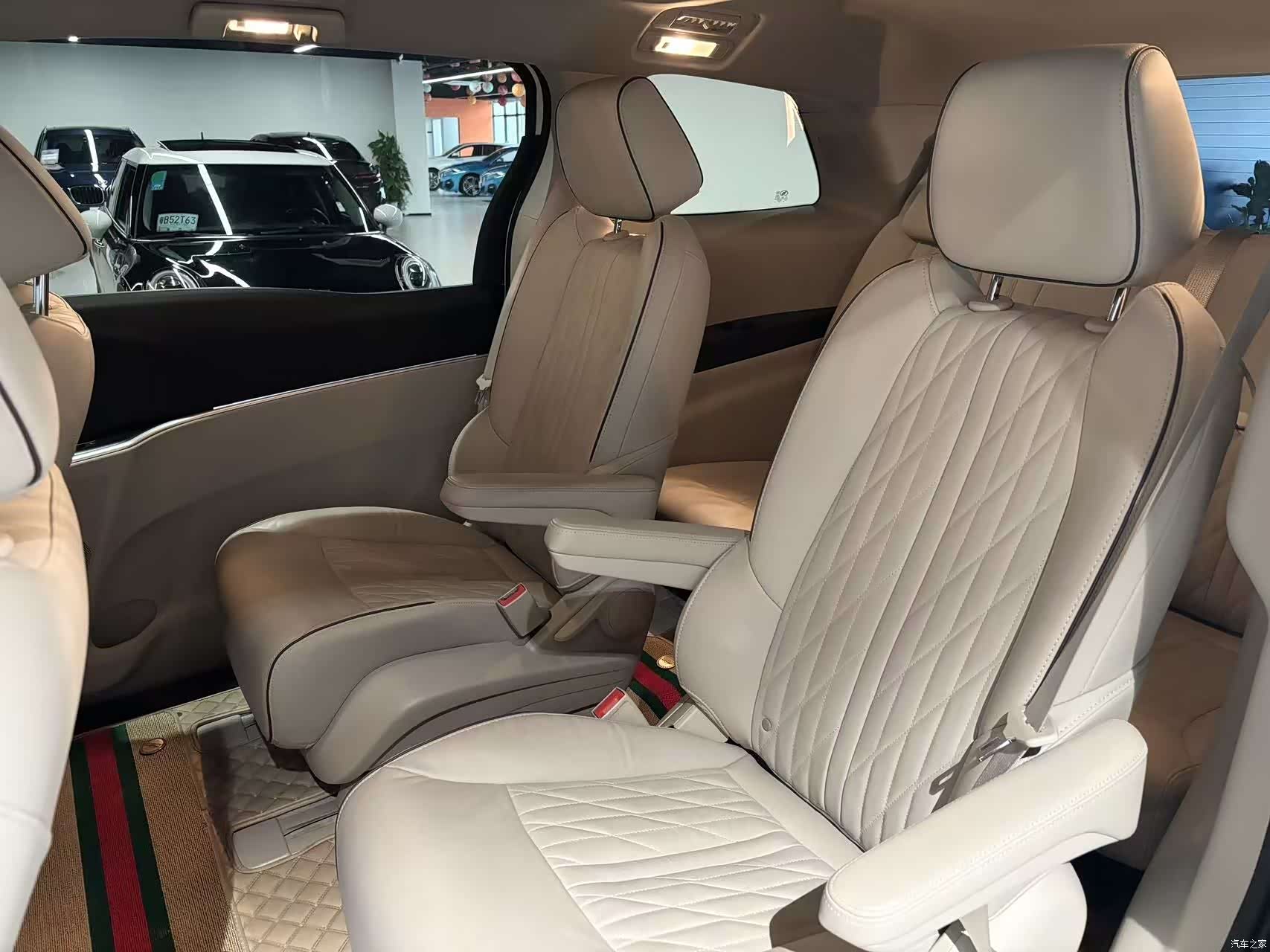 Buick GL8, 2022 11