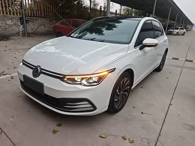 Volkswagen Golf 2024 — купить из Китая под заказ