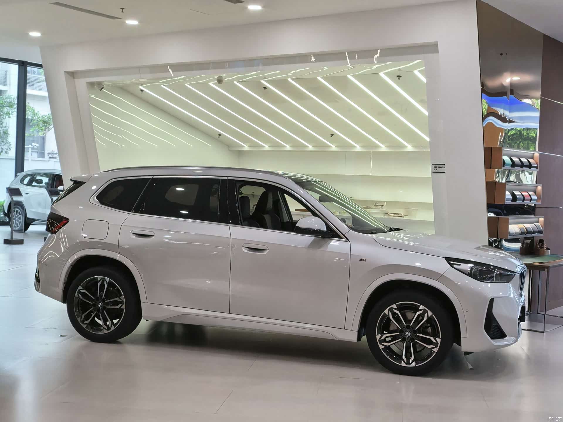 BMW X1, 2024 все фото