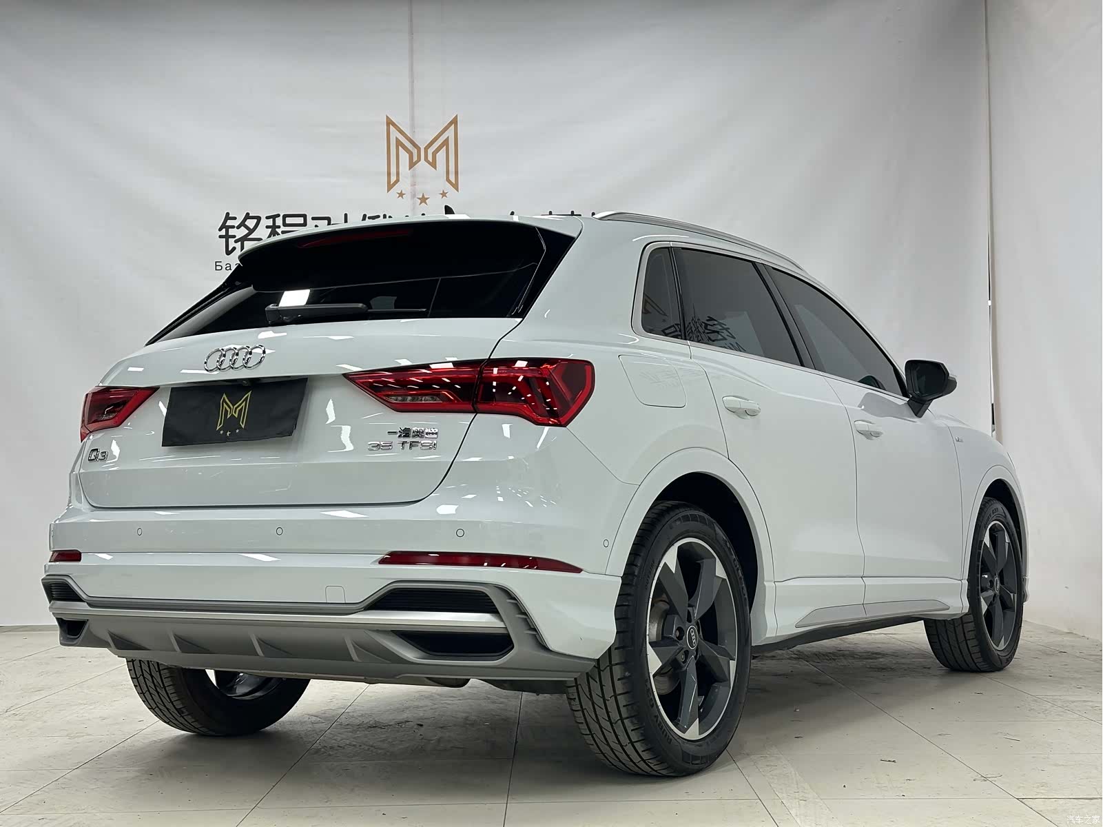 Audi Q3, 2022 4