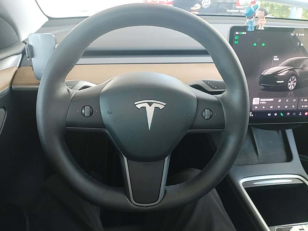 Tesla Model Y, 2022 11