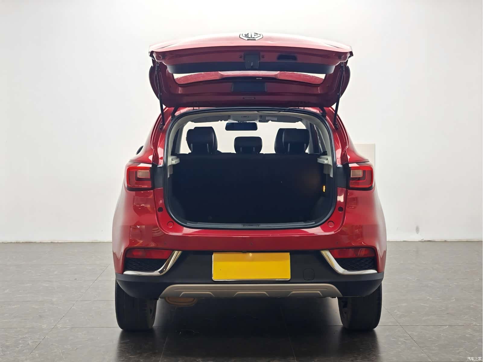 MG ZS, 2019 13