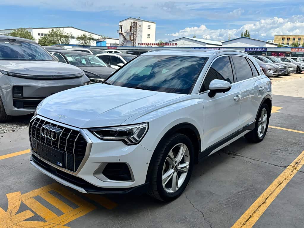Audi Q3 2022 35 TFSI Fashion