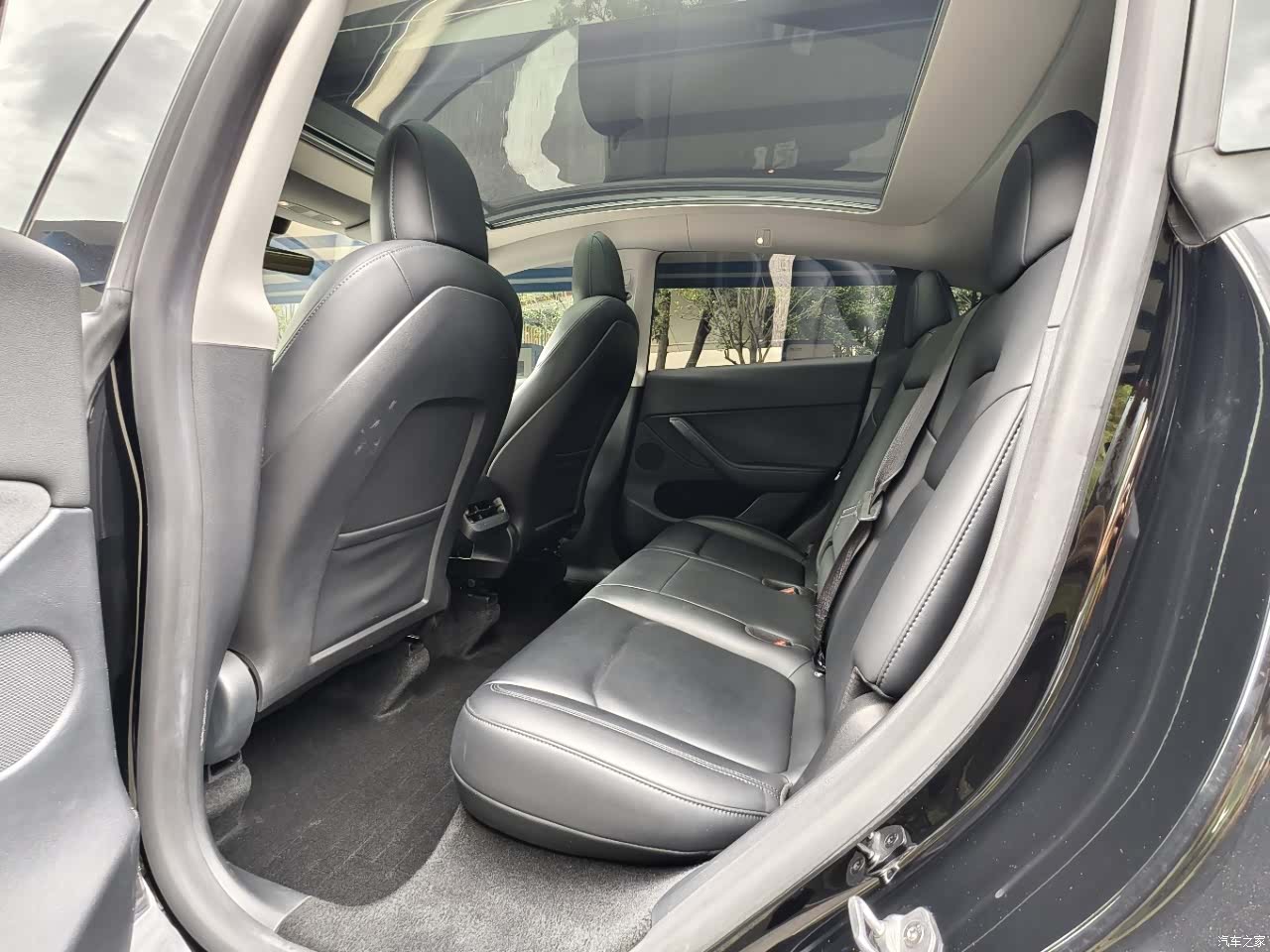 Tesla Model Y, 2022 6