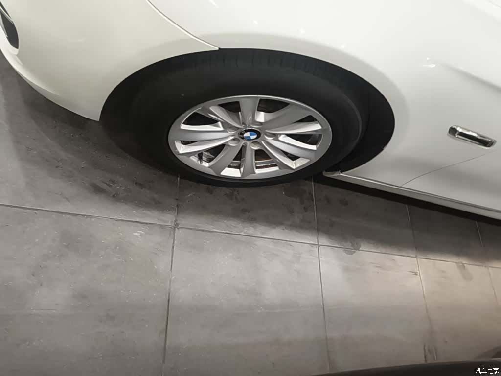 BMW 5 Series, 2015 23