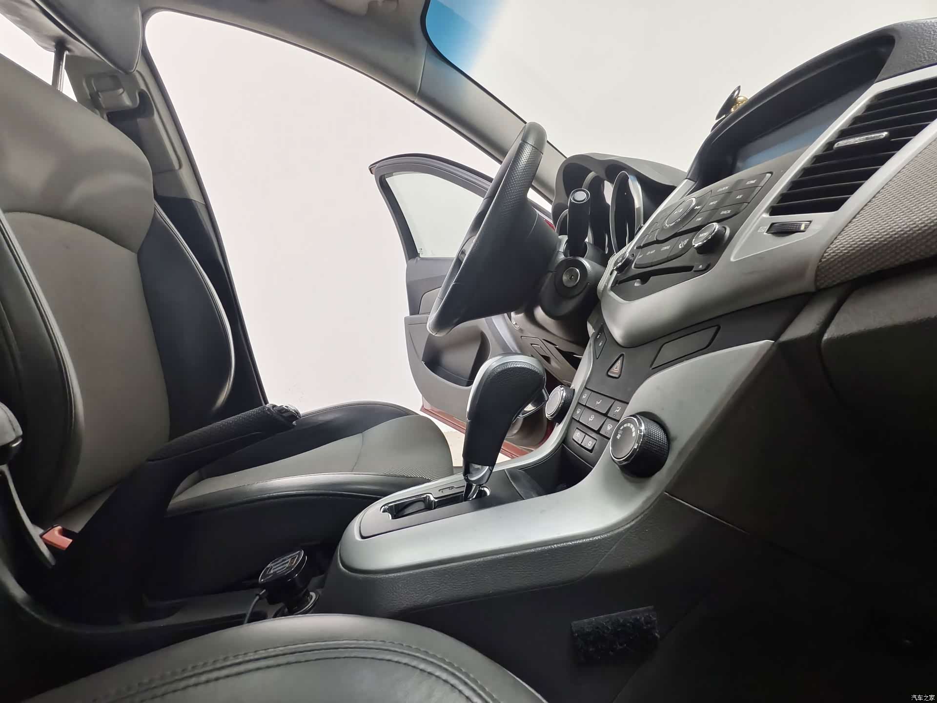 Chevrolet SE, 2014 15