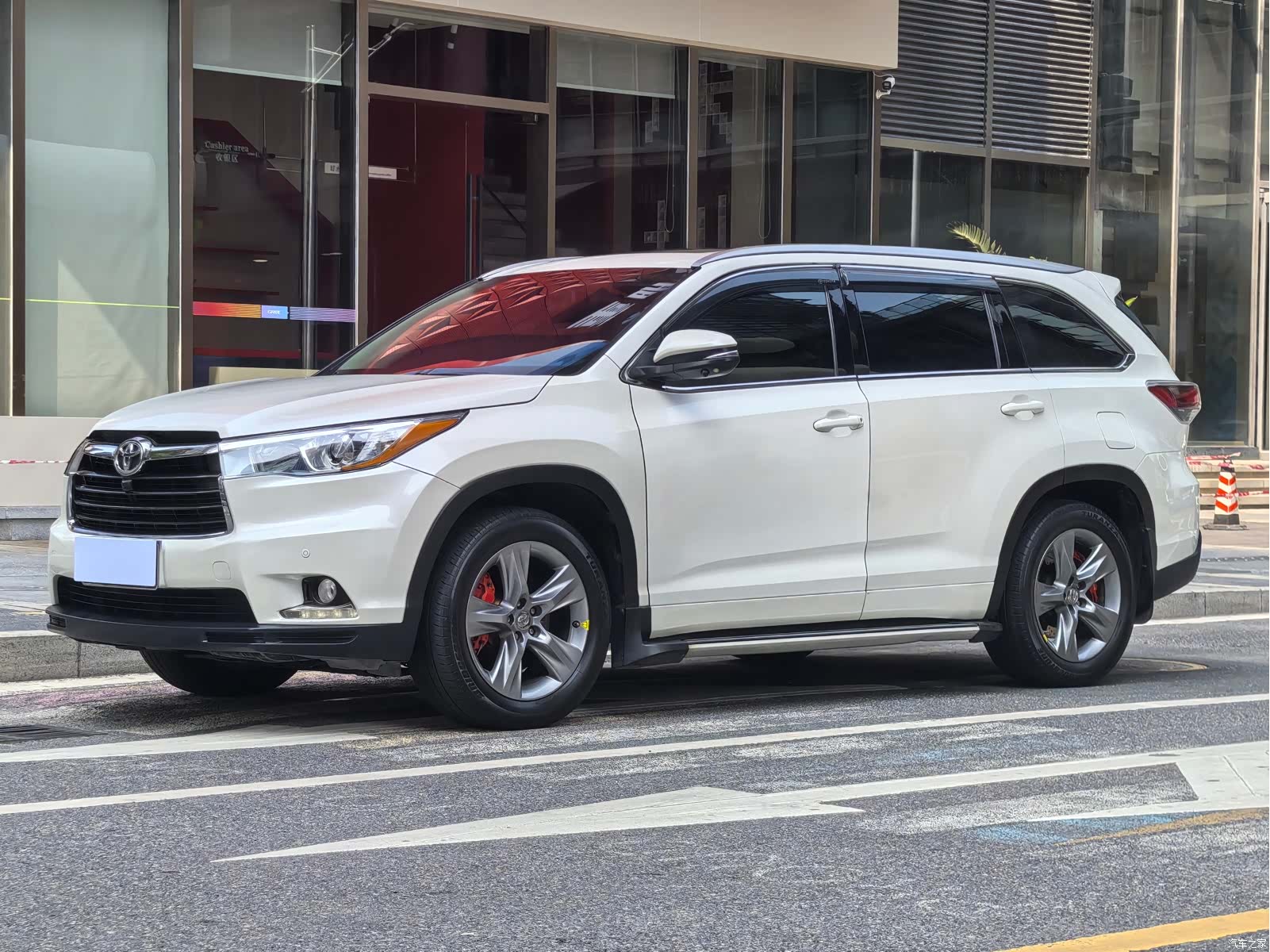 Toyota Highlander, 2017 1