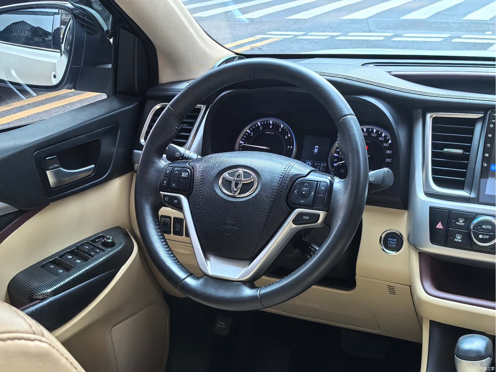 Toyota Highlander, 2017 все фото