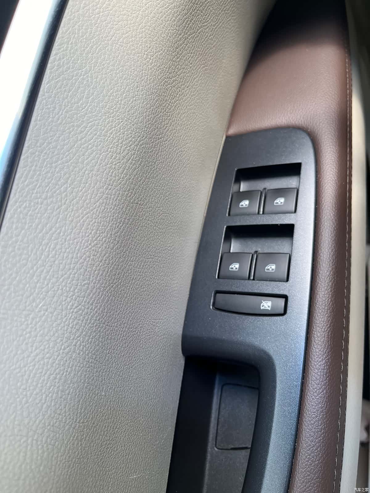 Buick GL8, 2022 13