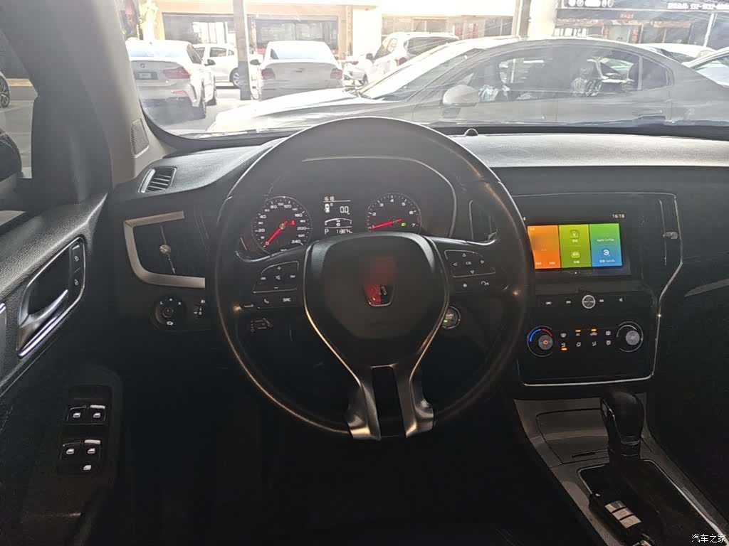 Roewe RX5, 2018 11