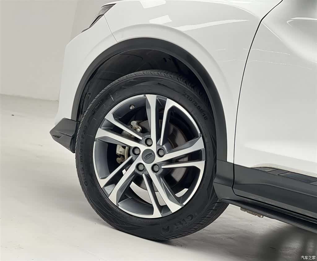 Geely Coolray, 2021 13