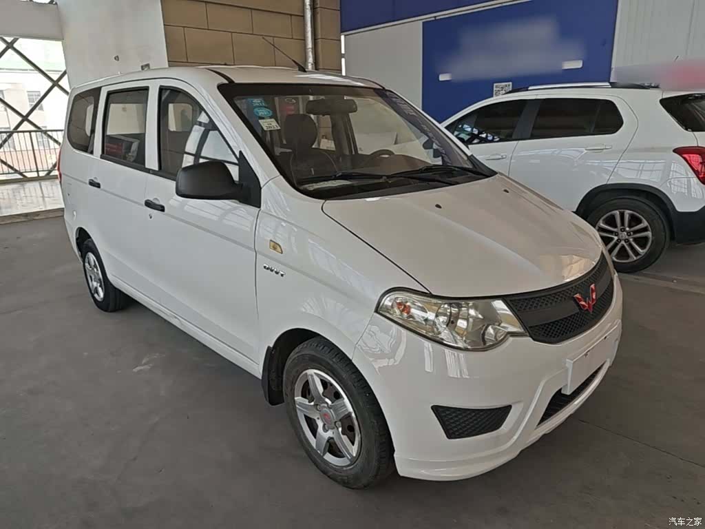 Wuling Hongguang, 2019 4