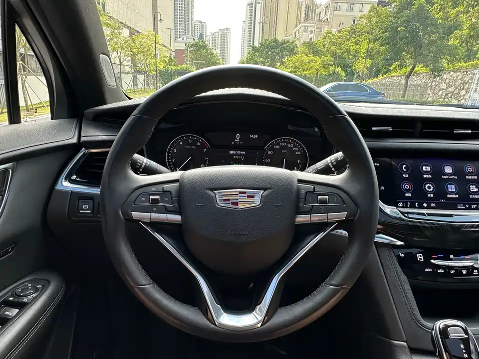 Cadillac XT6