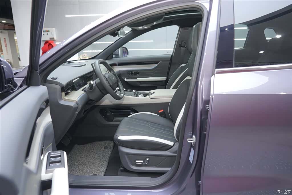 Jetour L6, 2025 18