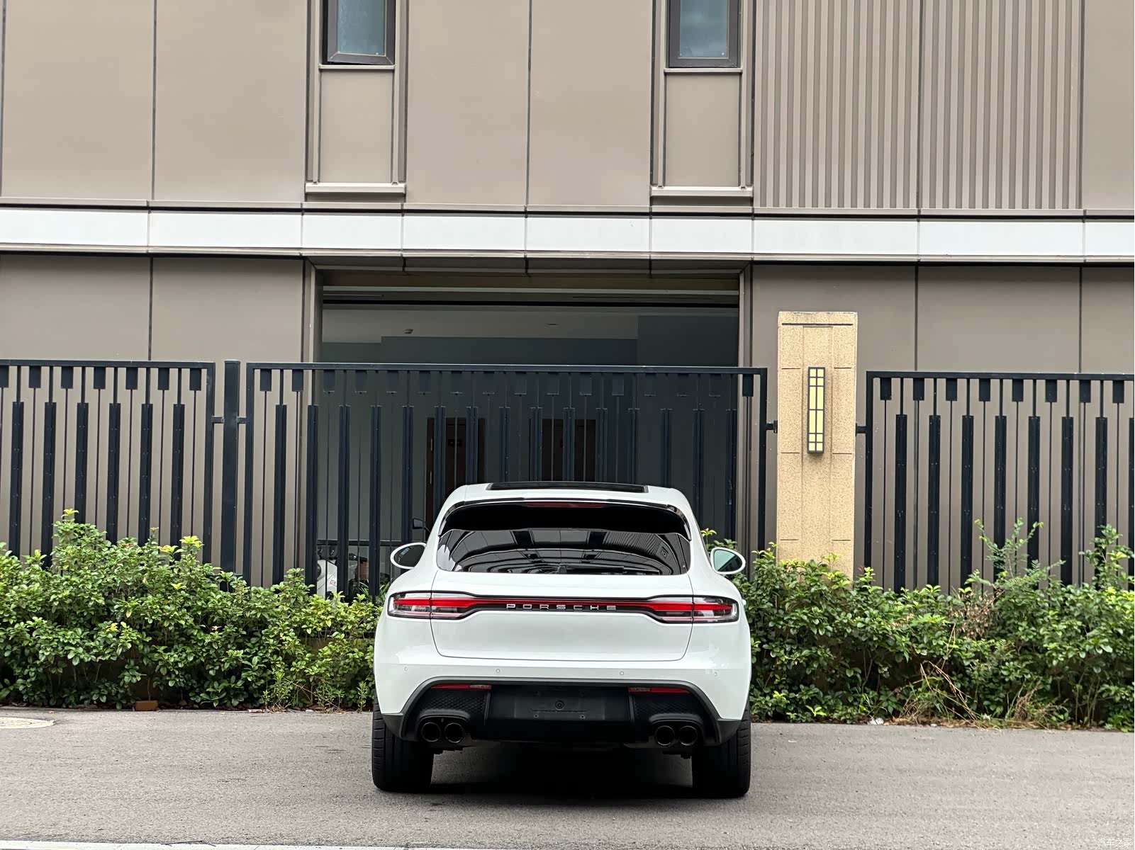 Porsche Macan, 2022 все фото